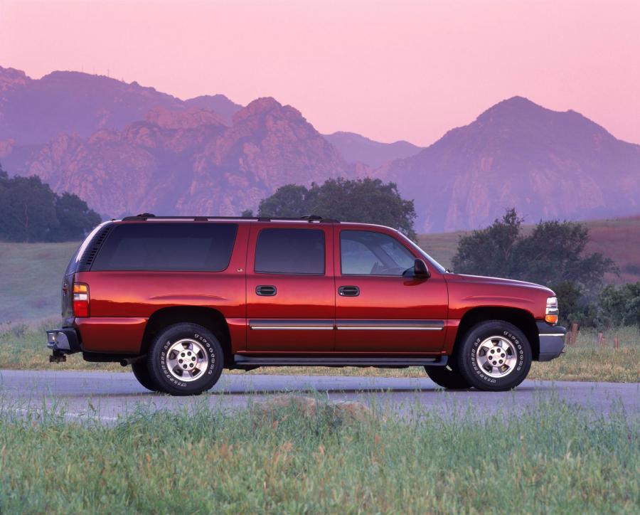  Chevrolet Suburban 2000 года  (фото 25 из 48)